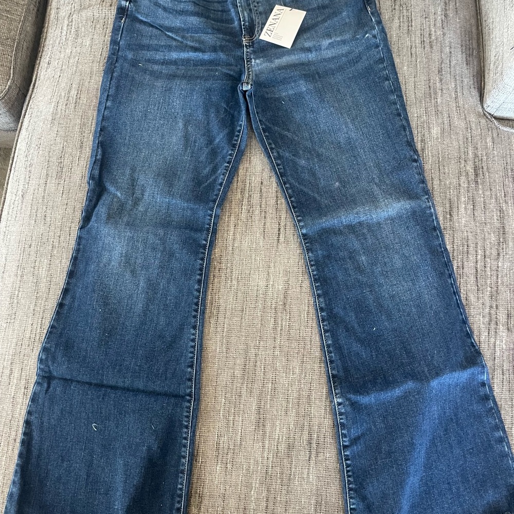Zenana Outfitters Dark Blue Flare Jeans - Picture 3 of 3